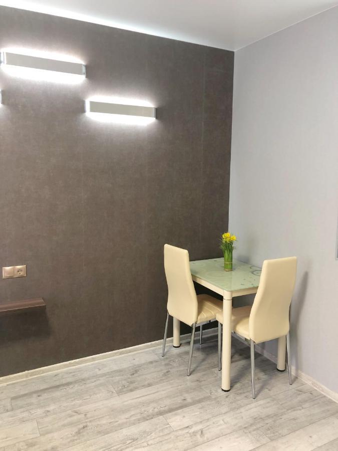East Residence Gray キエフ エクステリア 写真